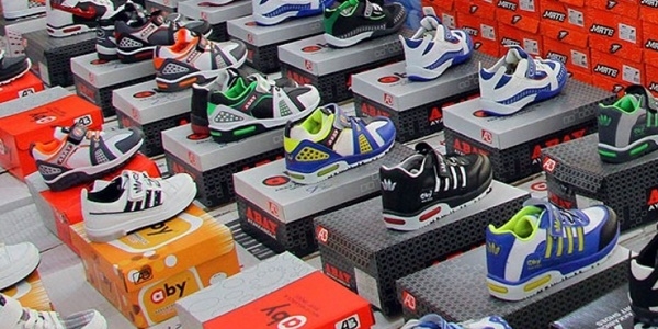 �in'den ayakkab� ithalat� azald�