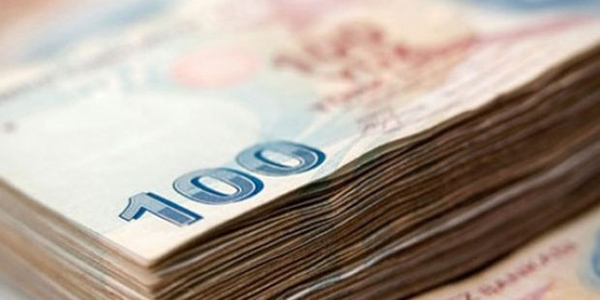 Kredi kart� borcunu 60 g�nde �deyene ekstra faiz yok