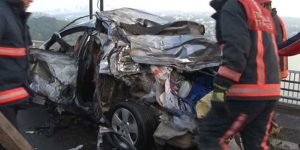 FSM Köprüsü'nde trafik kazası: 1 ölü