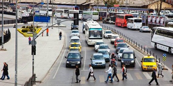 4 kişiden birinde araç var