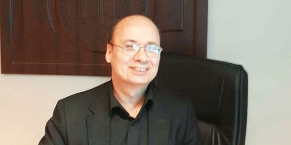 Yargılanan 'Paralel' dedi sosyalist hakim el çektirildi