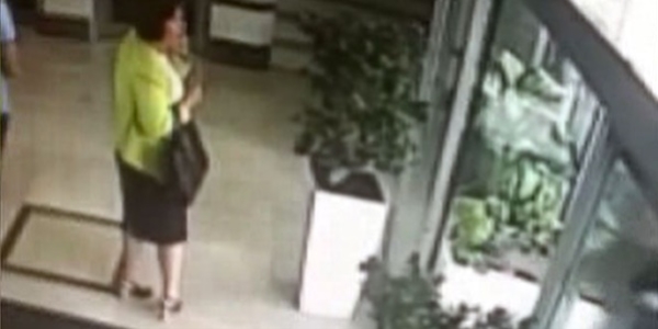 Kadın vekil adayının vurulma anı / Video