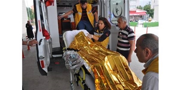 Evden uzaklaştırma cezası alan adam kendini yaktı!