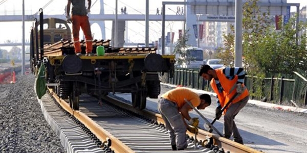 TCDD'den 'Yüksek Voltaj' uyarısı