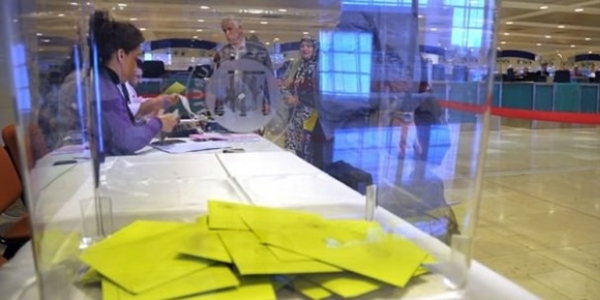 Yurtdışı oyları 'diplomatik kurye' ile gelecek