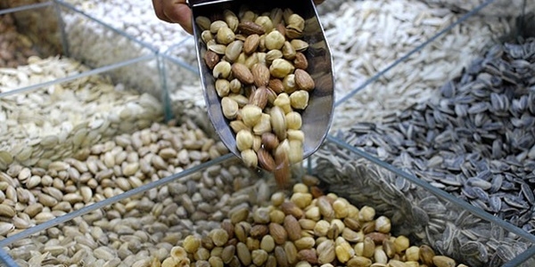 'İthal kuru yemiş tehlikeli'