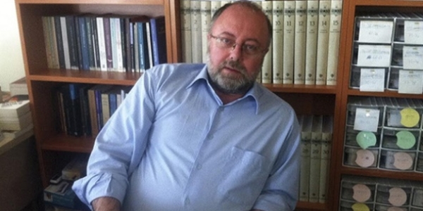 'Çıkarları uğruna haramı helal görüyorlar'
