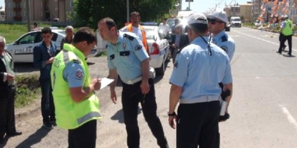 Öğrenci servisi ile minibüs çarpıştı: 6 yaralı