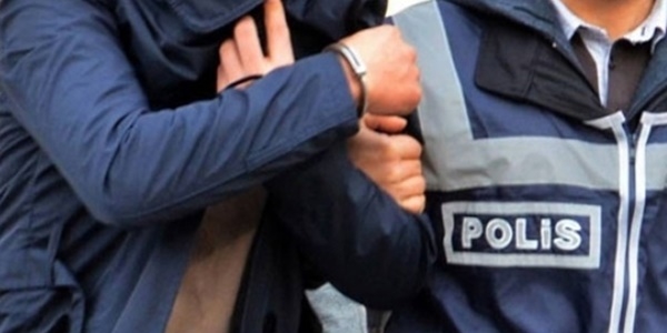 Seçmeni tehdit ettiği iddia edilen 3 kişi tutuklandı