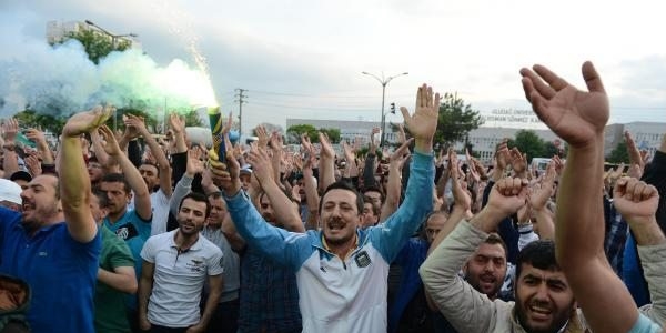 Bursa'da eylem yapan işçilere terör soruşturması