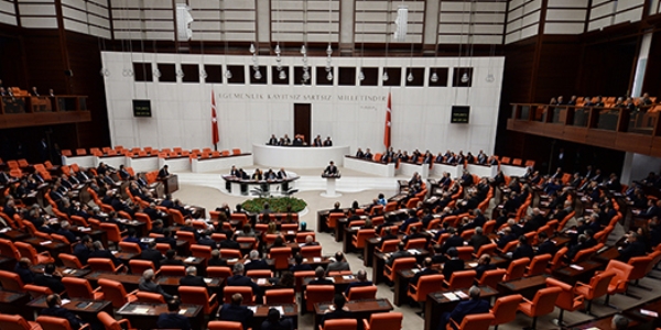 Başkanlık sisteminde federasyon zorunluluğu yok