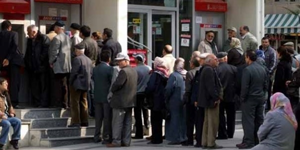 Y�zde 5,3 zamma g�re SSK ve Ba�-Kur emekli maa�lar�