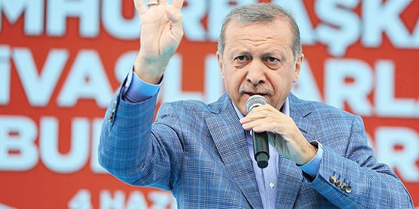 Erdoğan: Gece gündüz milleti tehdit ediyorlar
