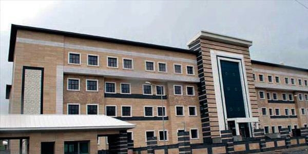 Bitlis'e 12 y�lda 6 milyar dolar...