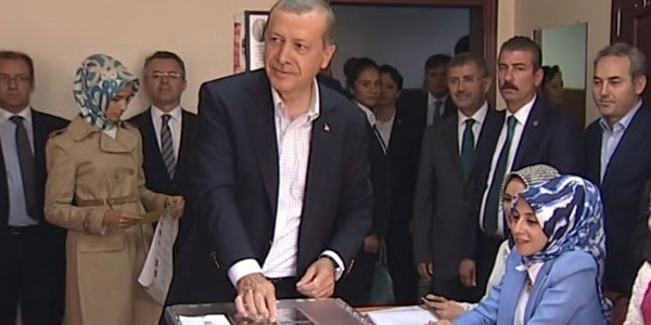 Cumhurbaşkanı Erdoğan oyunu kullandı