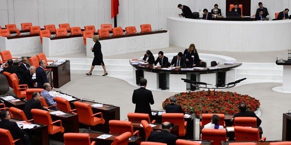 TBMM'ye bu kez 96 kadın vekil girdi