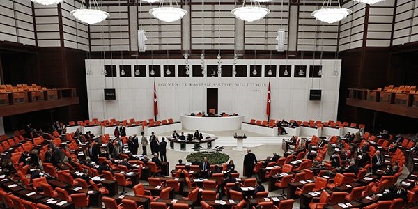 Vekil adaylarının harcamaları 600 milyon lira