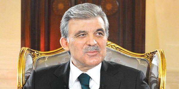 Abdullah Gül: Panik yapmadan hükümet kurmayı denemek lazım