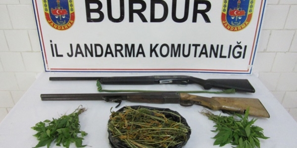 Şüpheli şahış infaz koruma memurunun evinde bulundu!