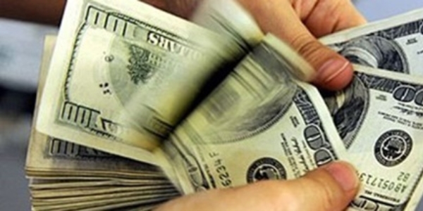 Dolar 2,74'ün altına indi