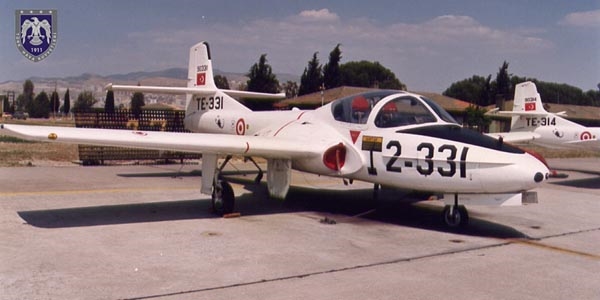 T-41 eğitim uçağı zorunlu iniş yaptı