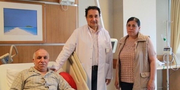 Beş santimlik kesiden kalp kapakçığı değişti