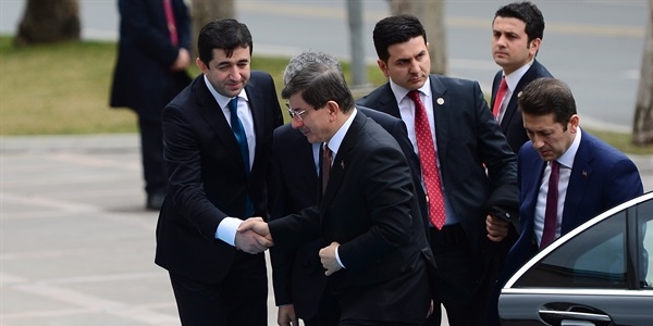 Davutoğlu, Necdet Özel ile görüşecek