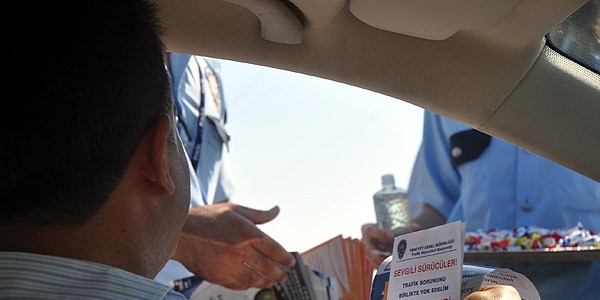 Polis iletişim kanallarını güçlendiriyor