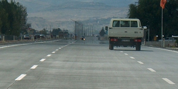 Ucuz ve evreci asfalt Trkiye yollarnda