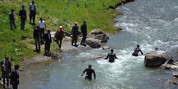 Akıntıya kapılan kadınlardan birinin cesedi bulundu