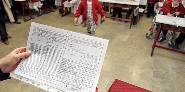 Okullarda karne heyecan�