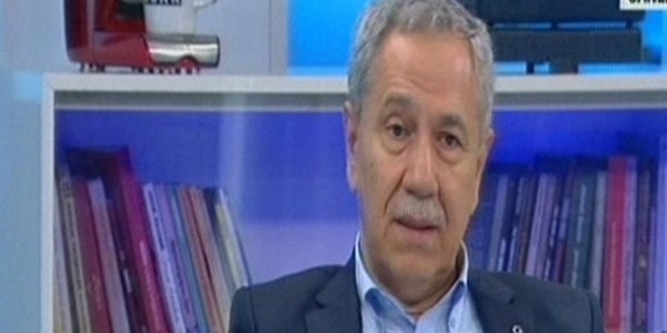 Arınç: Davutoğlu çok başarılı