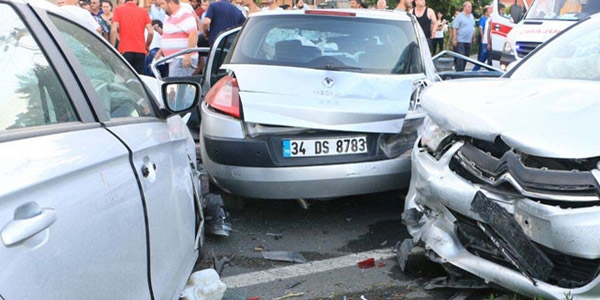 Tekirdağ'da zincirleme kaza: 3 ölü, 9 yaralı
