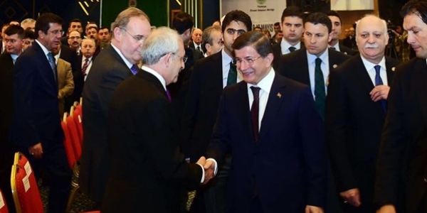 Piyasa büyük koalisyona büyük kredi açmaya hazır