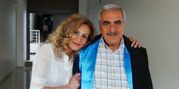 Üniversite diplomasını doçent kızından aldı