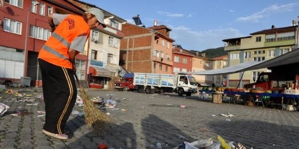 Belediyeden 'temizlik' protestosu