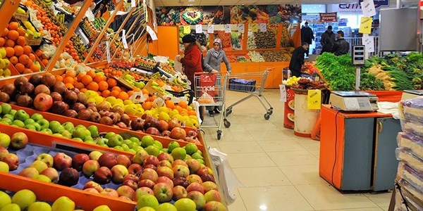 Satlamayan meyve-sebze markette fiyatlar artryor