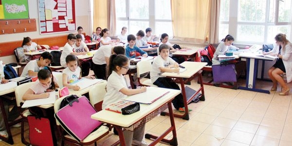 Kolejlere 'öğretmen hakları' faturası