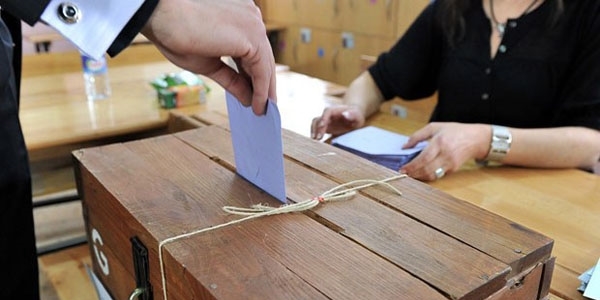 Seçimde CHP'nin oyları MHP'ye kaydı