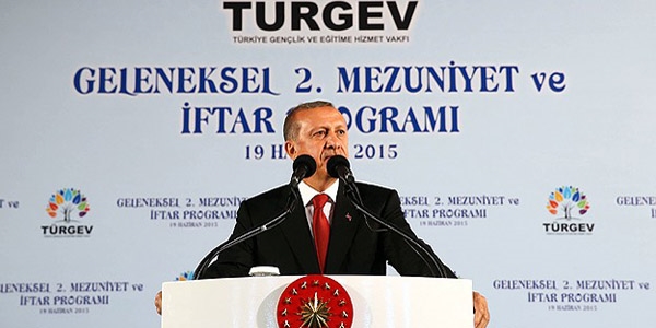 Erdoğan: Yaptığı her hizmette TÜRGEV'in yanındayım