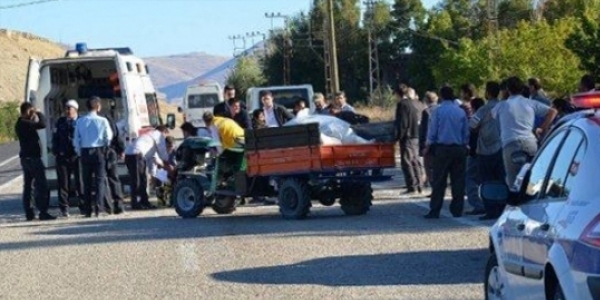 Karaman'da trafik kazas: 2 l, 6 yaral