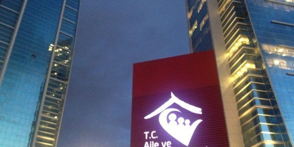 Bu bakanlığın kirası 850 bin, temizliği 520 bin TL