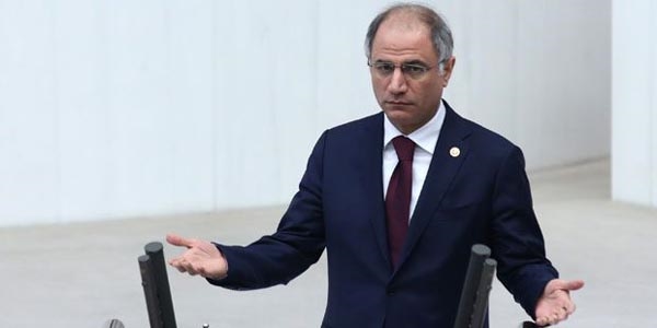 Efkan Ala yemin metnini ikinci kez okudu