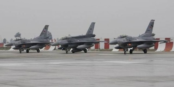 Türk jetleri alarm durumunda