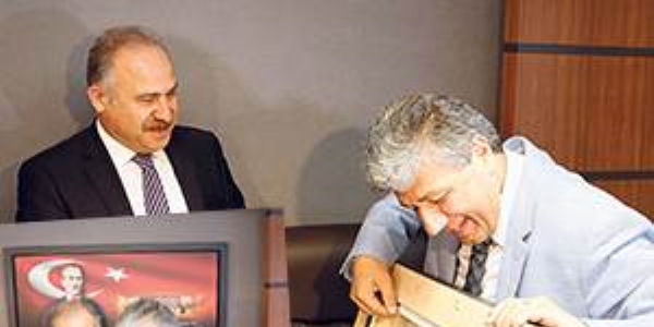 CHP'nin odalarında 'böcek' bulunamadı