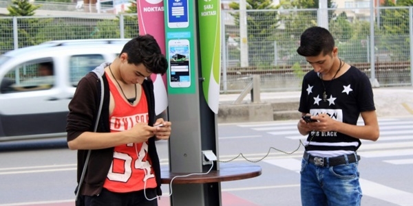 Telefonların şarj sorununa çevreci çözüm