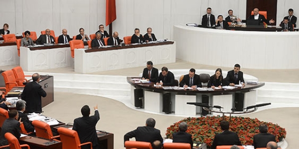Yılmaz'ın ilk gündemi Başkanlık Divanı krizi