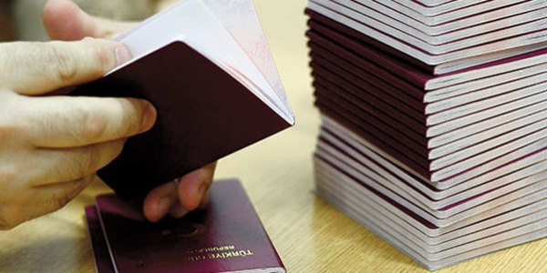 Vatandalara ayn anda iki pasaport verilebilecek