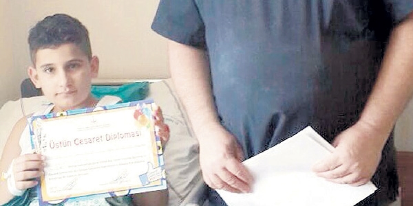 Sünnet olana üstün cesaret diploması!