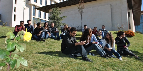 LYS'de hukuk ve tıp'a baraj puanı getirilmesine dava